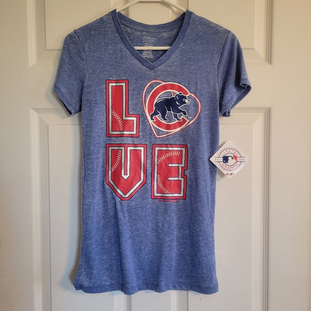 ✨️NWT✨️ Chicago Cubs MLB T-shirt